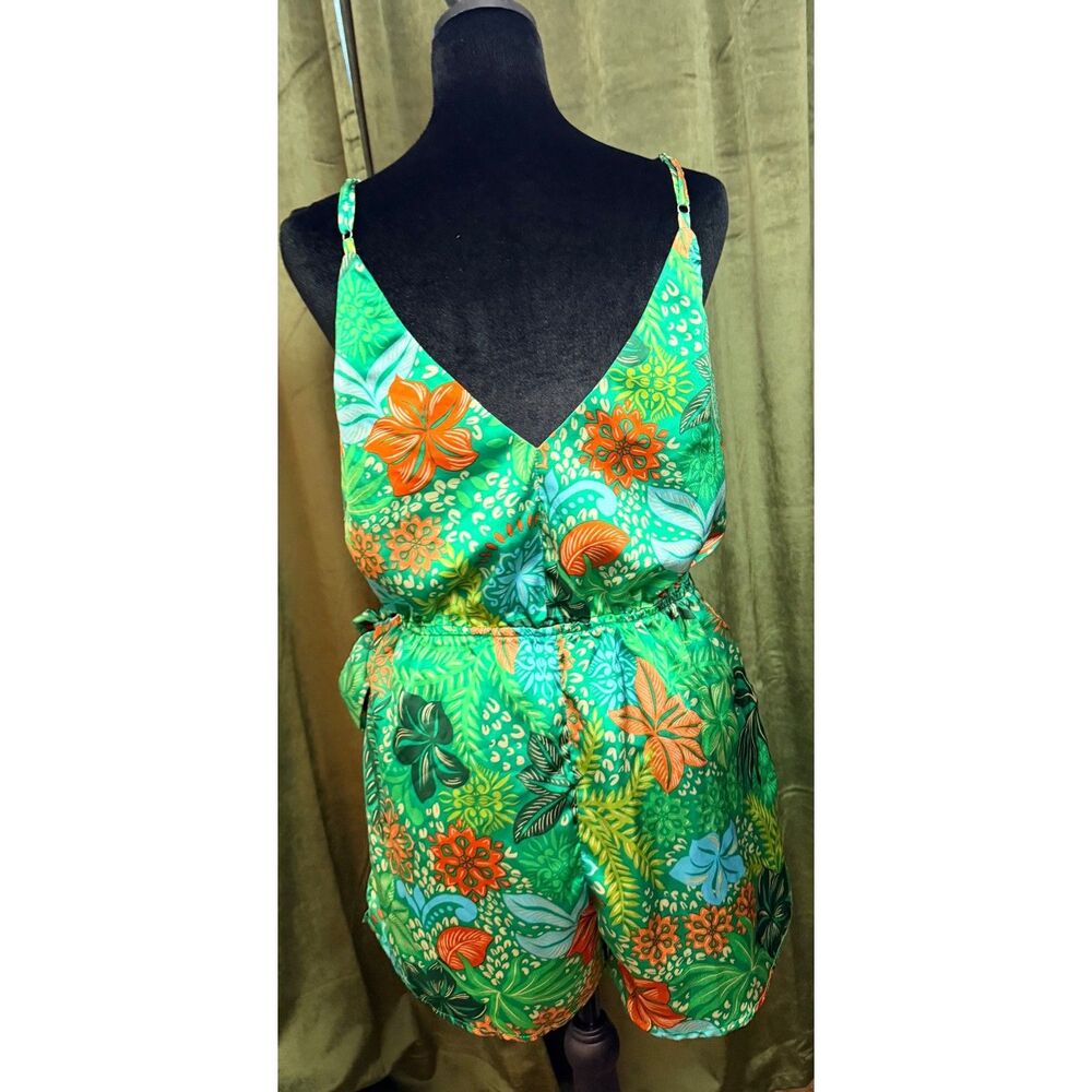 Vici Palm Beach Printed Wrap Front Romper - Picture 5 of 10